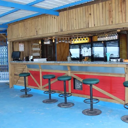 Ennis Hotel *